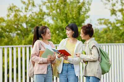 首都經(jīng)濟(jì)貿(mào)易大學(xué)在職課程培訓(xùn)班
